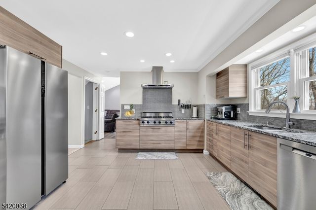 318 Daniel St, Rockaway Twp., NJ 07801