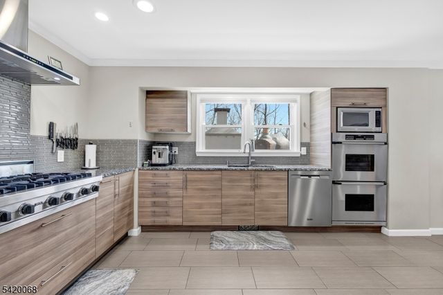 318 Daniel St, Rockaway Twp., NJ 07801