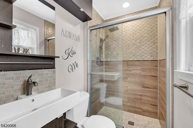 318 Daniel St, Rockaway Twp., NJ 07801