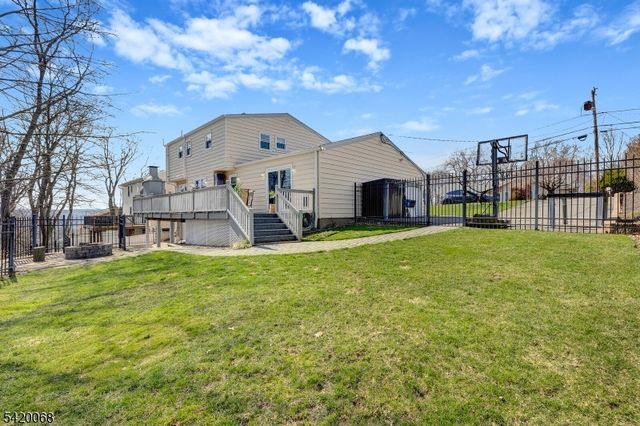 318 Daniel St, Rockaway Twp., NJ 07801