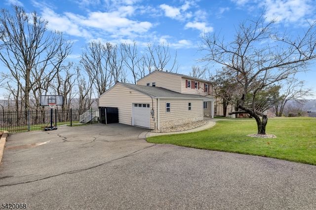 318 Daniel St, Rockaway Twp., NJ 07801