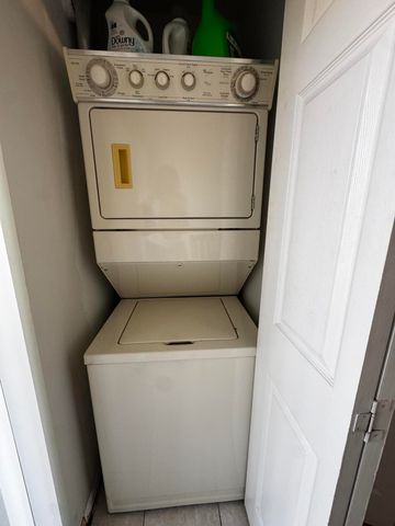 3810 N Jog Road 105, Royal Palm Beach, FL 33411