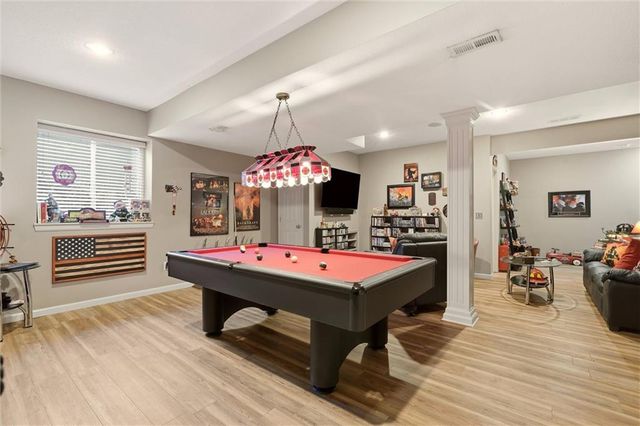 12233 Pine Valley Drive, Kansas City, KS 66109