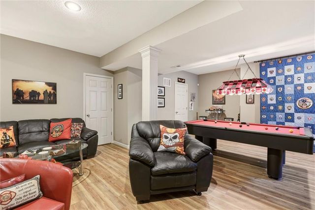 12233 Pine Valley Drive, Kansas City, KS 66109