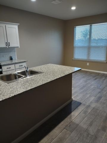 109 Blossom Trail, Boyd, TX 76023