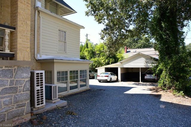 817 N Elm Street F, Greensboro, NC 27401