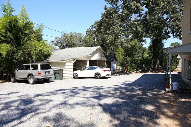 817 N Elm Street F, Greensboro, NC 27401