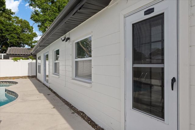 2461 69TH AVENUE S, St Petersburg, FL 33712