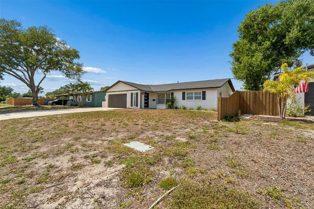 2461 69TH AVENUE S, St Petersburg, FL 33712