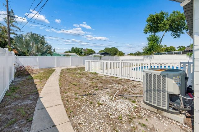 2461 69TH AVENUE S, St Petersburg, FL 33712