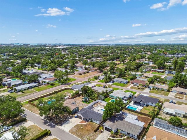 2461 69TH AVENUE S, St Petersburg, FL 33712
