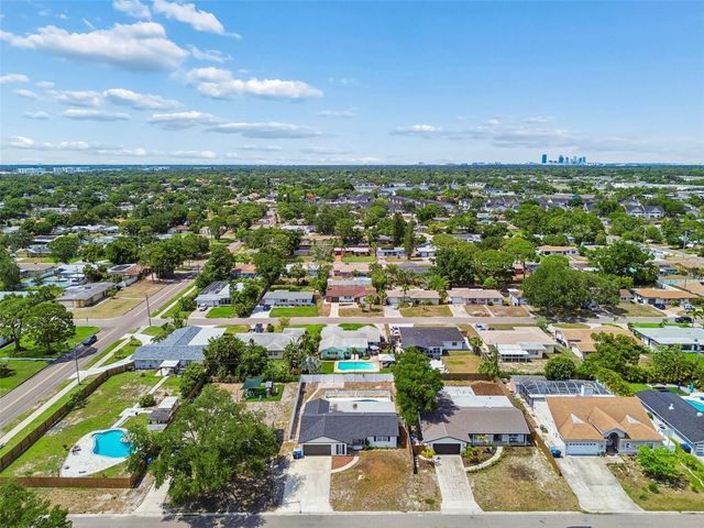 2461 69TH AVENUE S, St Petersburg, FL 33712