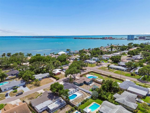 2461 69TH AVENUE S, St Petersburg, FL 33712