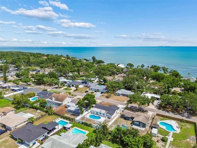 2461 69TH AVENUE S, St Petersburg, FL 33712