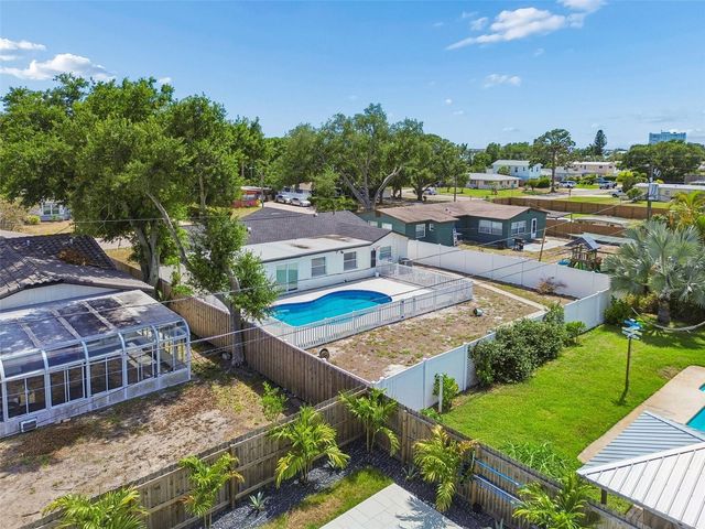 2461 69TH AVENUE S, St Petersburg, FL 33712