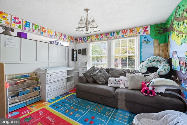 3501 GROVETON ST, Alexandria, VA 22306