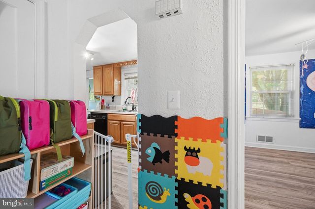 3501 GROVETON ST, Alexandria, VA 22306