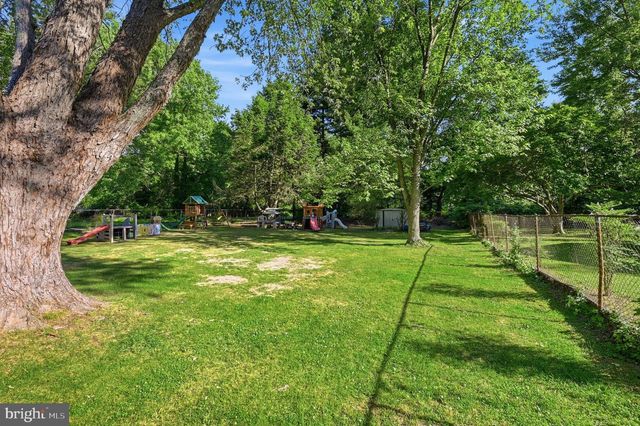 3501 GROVETON ST, Alexandria, VA 22306