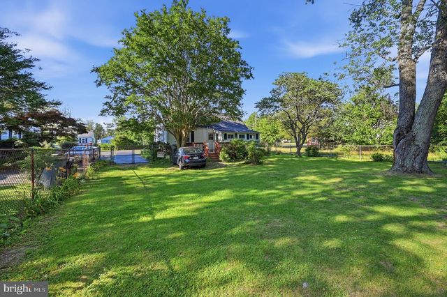 3501 GROVETON ST, Alexandria, VA 22306