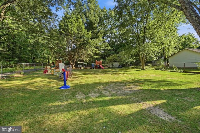 3501 GROVETON ST, Alexandria, VA 22306