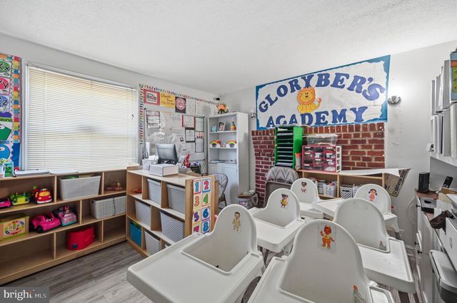 3501 GROVETON ST, Alexandria, VA 22306
