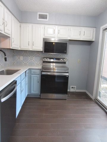 4262 Madera Road, Irving, TX 75038