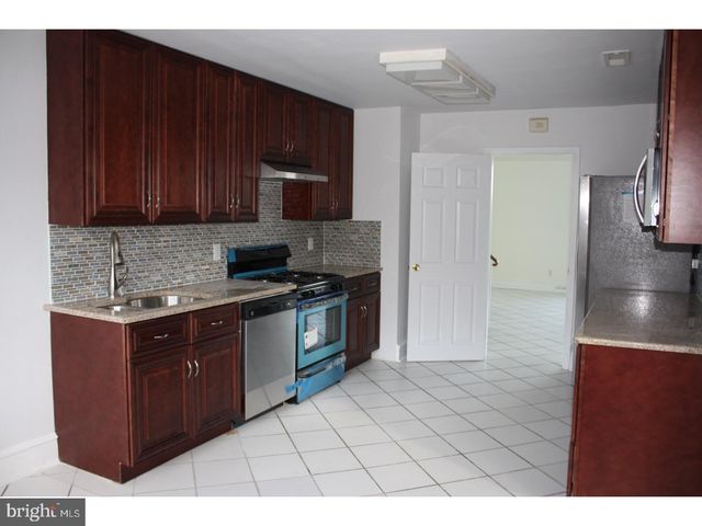 1213 MANOA RD, Wynnewood, PA 19096