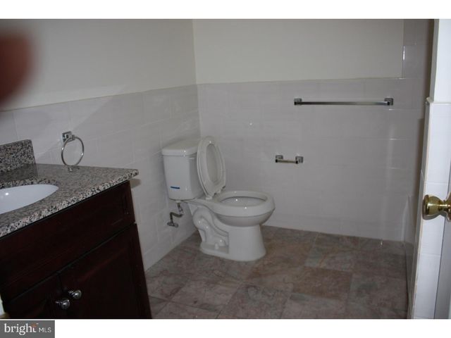 1213 MANOA RD, Wynnewood, PA 19096