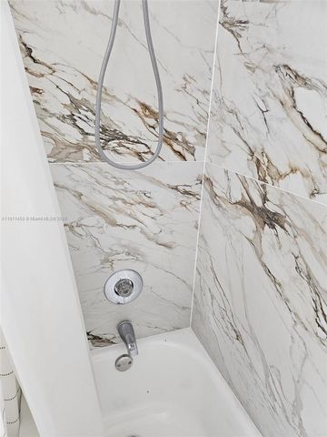 1838 Abbey Rd 208, West Palm Beach, FL 33415