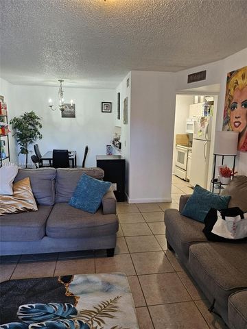 1838 Abbey Rd 208, West Palm Beach, FL 33415