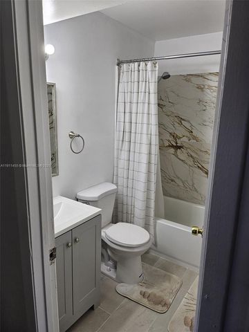 1838 Abbey Rd 208, West Palm Beach, FL 33415