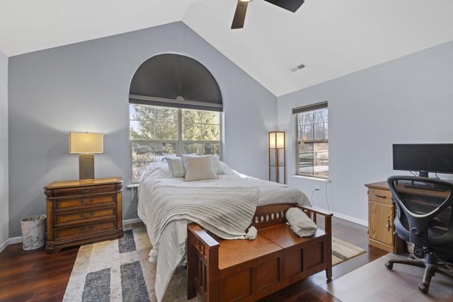 10 Pond View Way, Fitchburg, WI 53711