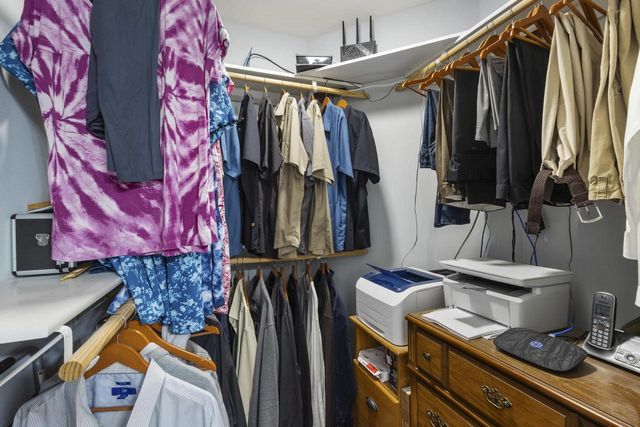 10 Pond View Way, Fitchburg, WI 53711