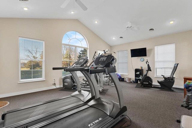 10 Pond View Way, Fitchburg, WI 53711