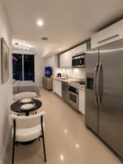 185 SW 7th Street 2706, Miami, FL 33130