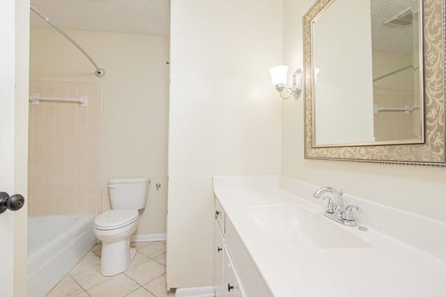 907 Sequoyah Ln, Longview, TX 75605