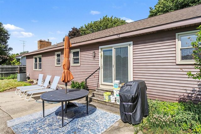 3893 Granada Court, Grand Rapids, MI 49534