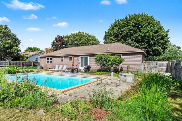3893 Granada Court, Grand Rapids, MI 49534