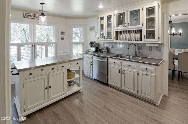 3301 Grey Leaf Drive, Wilmington, NC 28409