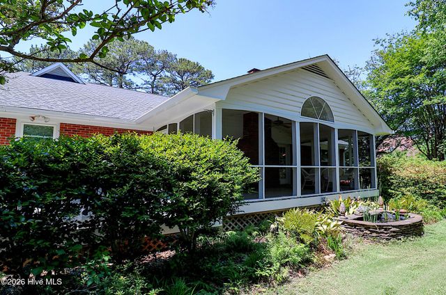 3301 Grey Leaf Drive, Wilmington, NC 28409