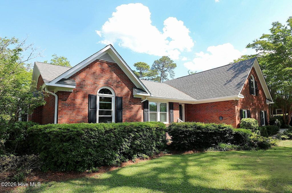 3301 Grey Leaf Drive, Wilmington, NC 28409