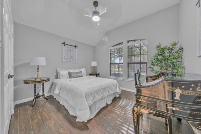 4013 Hunter Peak Road, Fort Worth, TX 76262