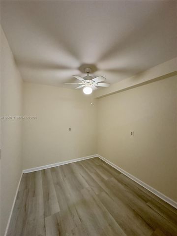 1715 Whitehall Dr 201, Davie, FL 33324