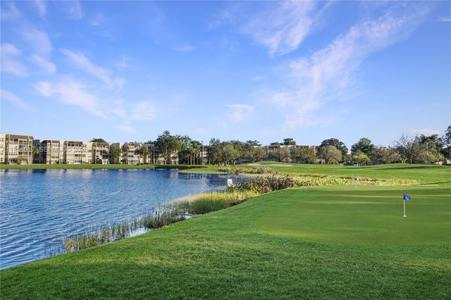 1715 Whitehall Dr 201, Davie, FL 33324