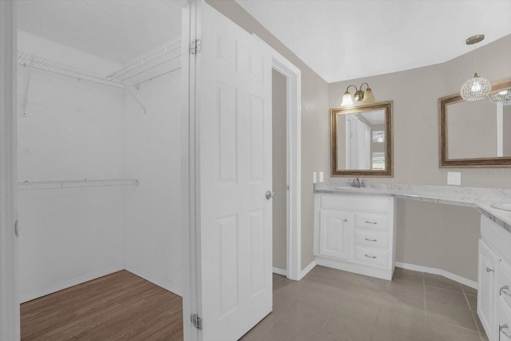 Image 11 of property listing at 3338 N CITRUS CIRCLE 1679, Zellwood, FL 32798