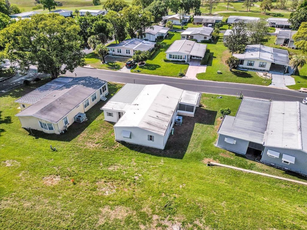 Image 20 of property listing at 3338 N CITRUS CIRCLE 1679, Zellwood, FL 32798