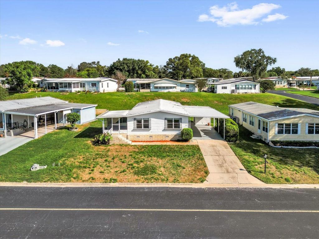 Image 22 of property listing at 3338 N CITRUS CIRCLE 1679, Zellwood, FL 32798