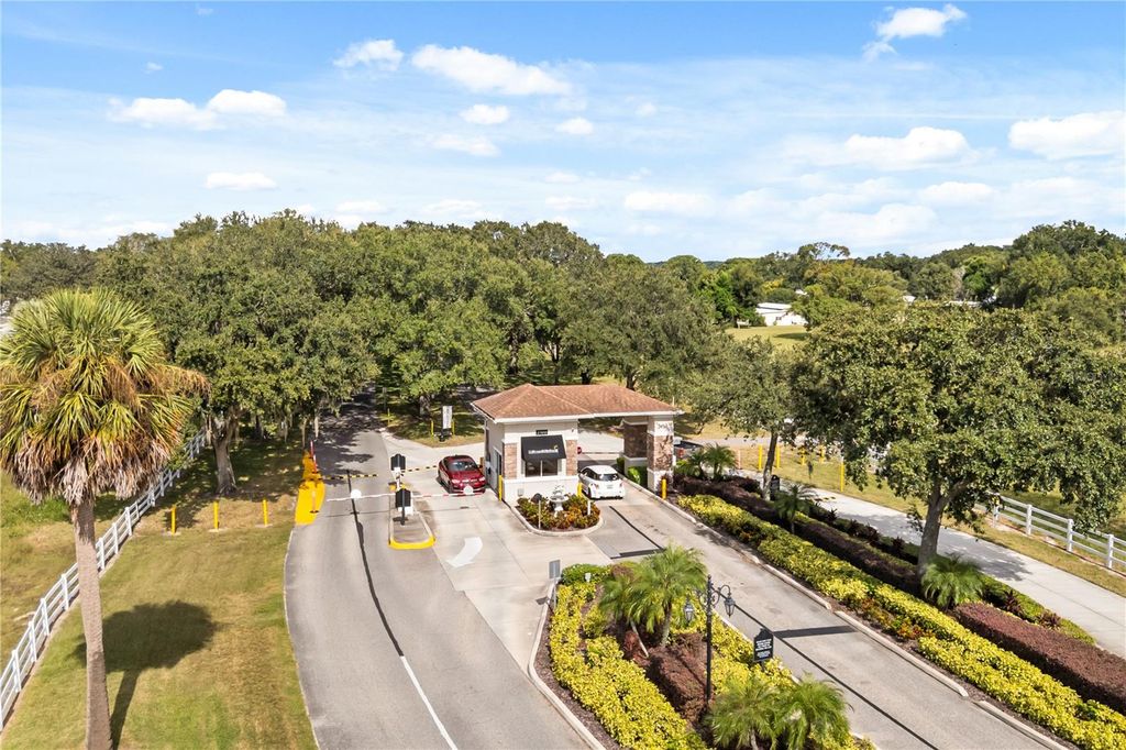 Image 25 of property listing at 3338 N CITRUS CIRCLE 1679, Zellwood, FL 32798