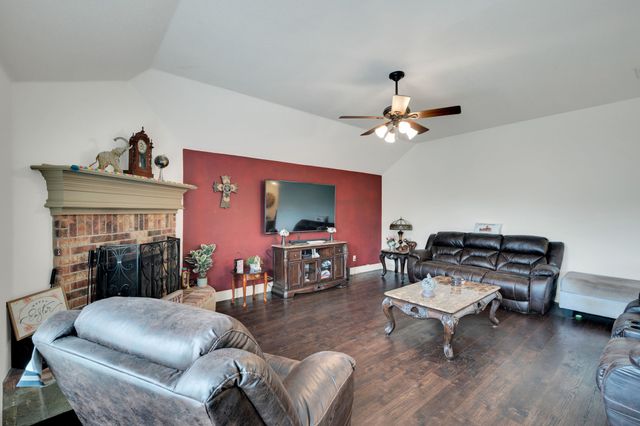 1675 Potomac Drive, Burleson, TX 76028