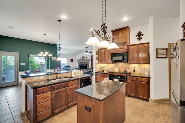 1675 Potomac Drive, Burleson, TX 76028